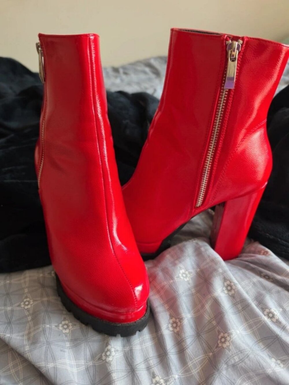 Fashionable cherry 🍒 red high ankle boots.